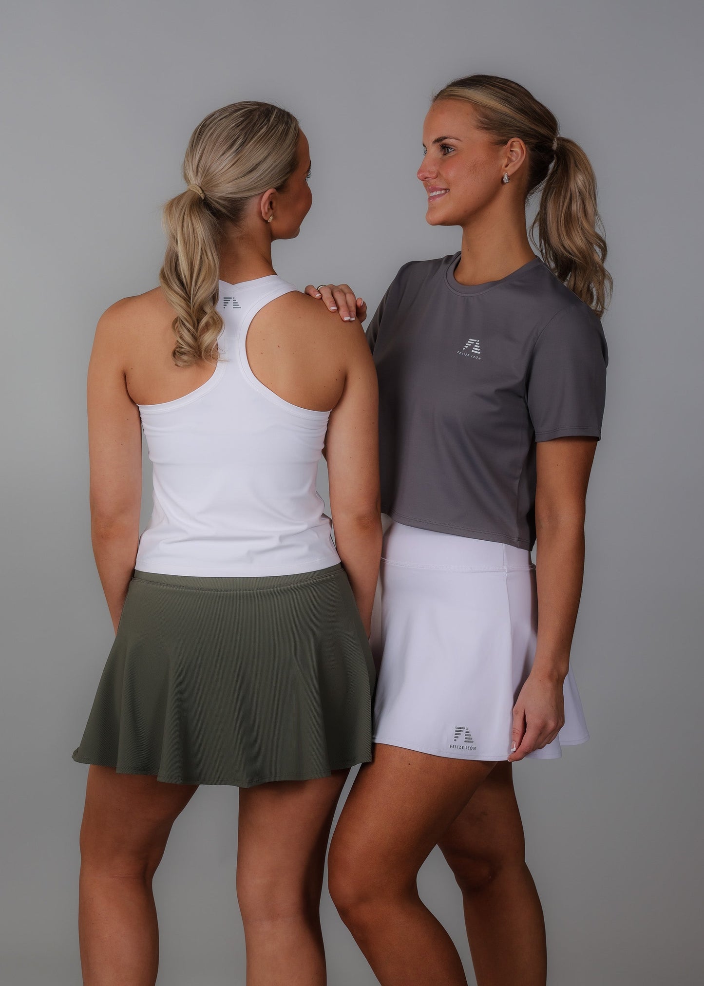 ZARA Classic Cropped T-shirt - Grå