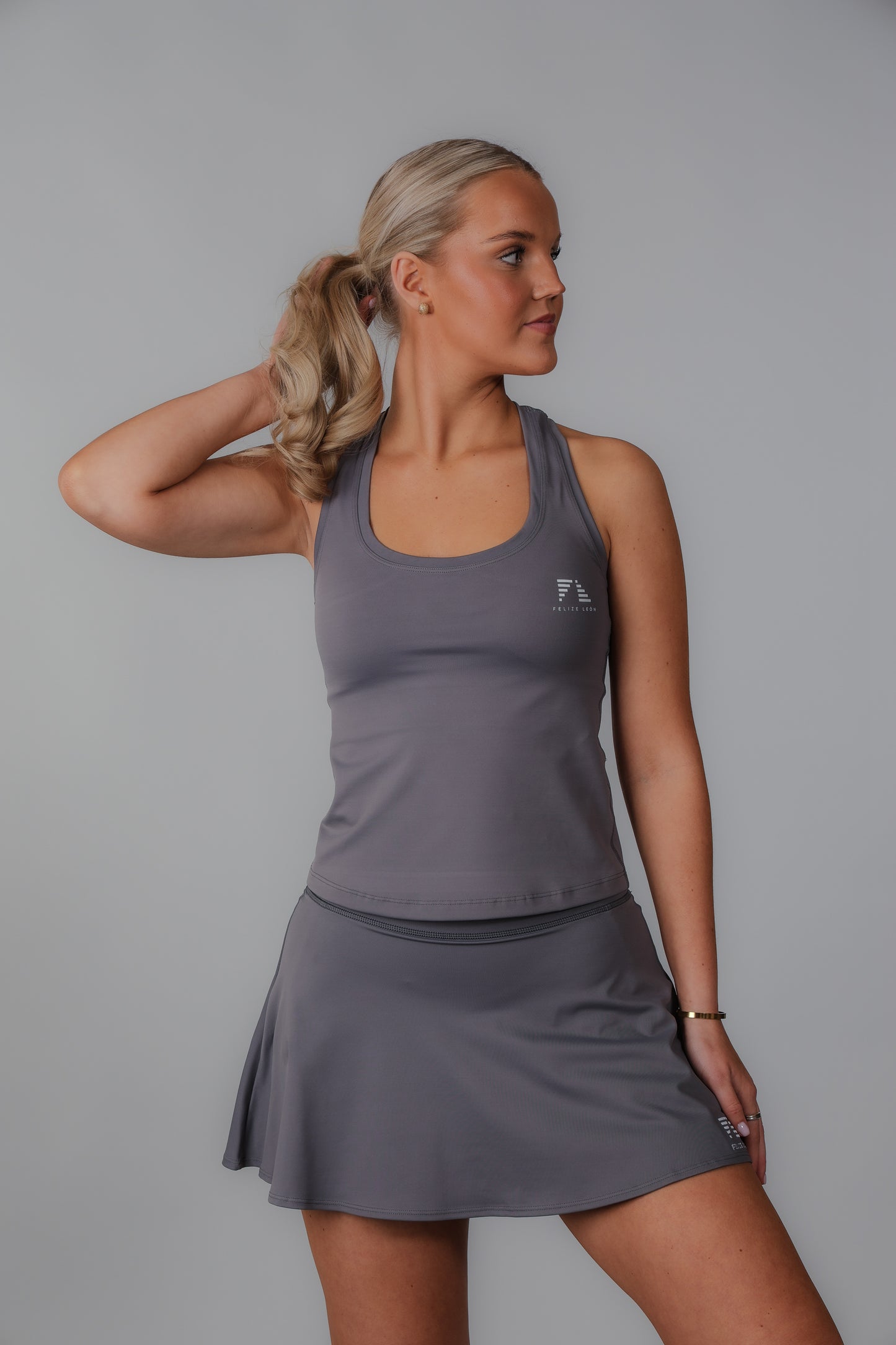 SOLO Tank Top - Grey