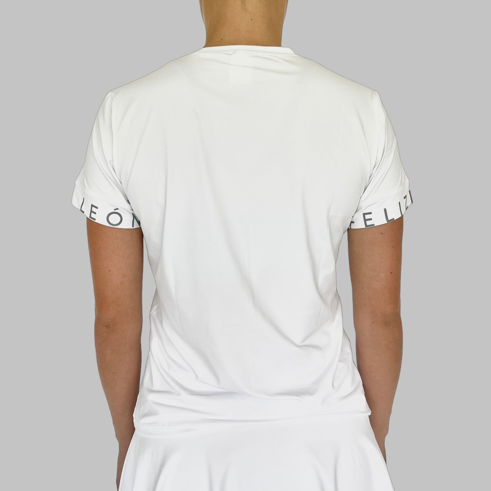 Alina Performance T-shirt - Vit - Bakifrån vy - Designad för padel och tennis